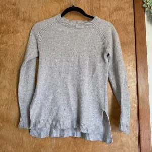 🍄 Margaret O’Leary 100% Cashmere Sweater