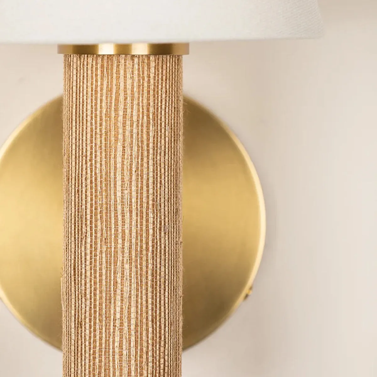 Amabella Sconce