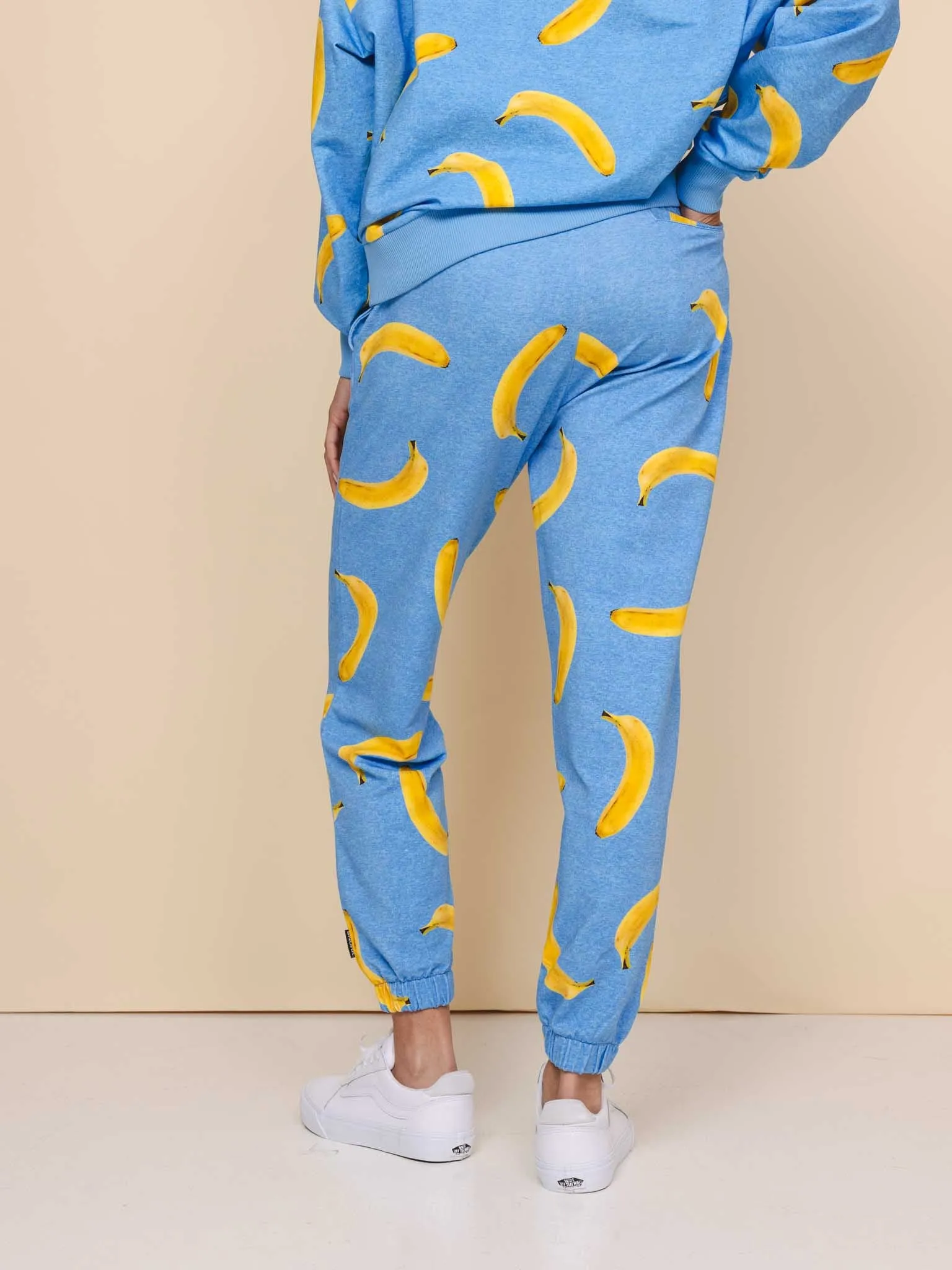 Banana Blue Sweater en Broek set Unisex