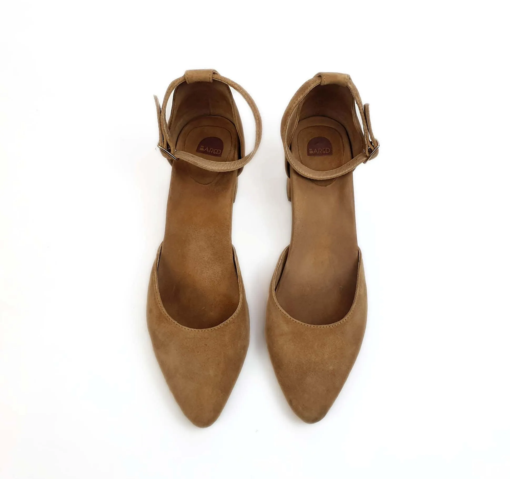 Bared tan suede low heel shoes size 39