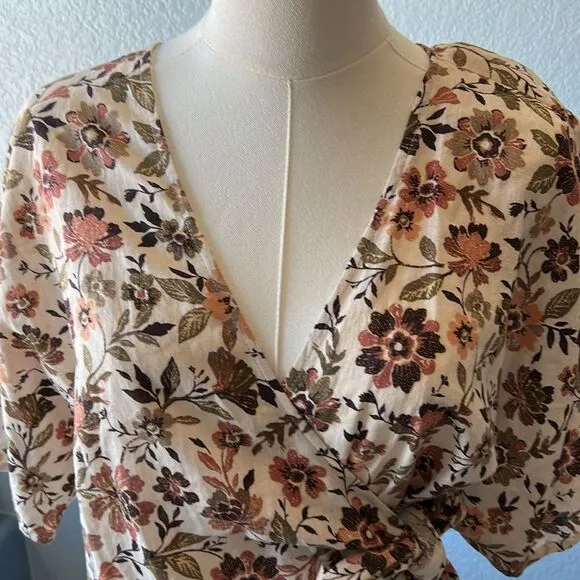FAHERTY Willow Dress - Taos Floral, Size Large, Taos Floral, NWOT Display dress