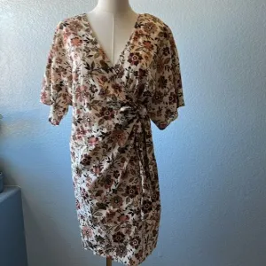 FAHERTY Willow Dress - Taos Floral, Size Large, Taos Floral, NWOT Display dress