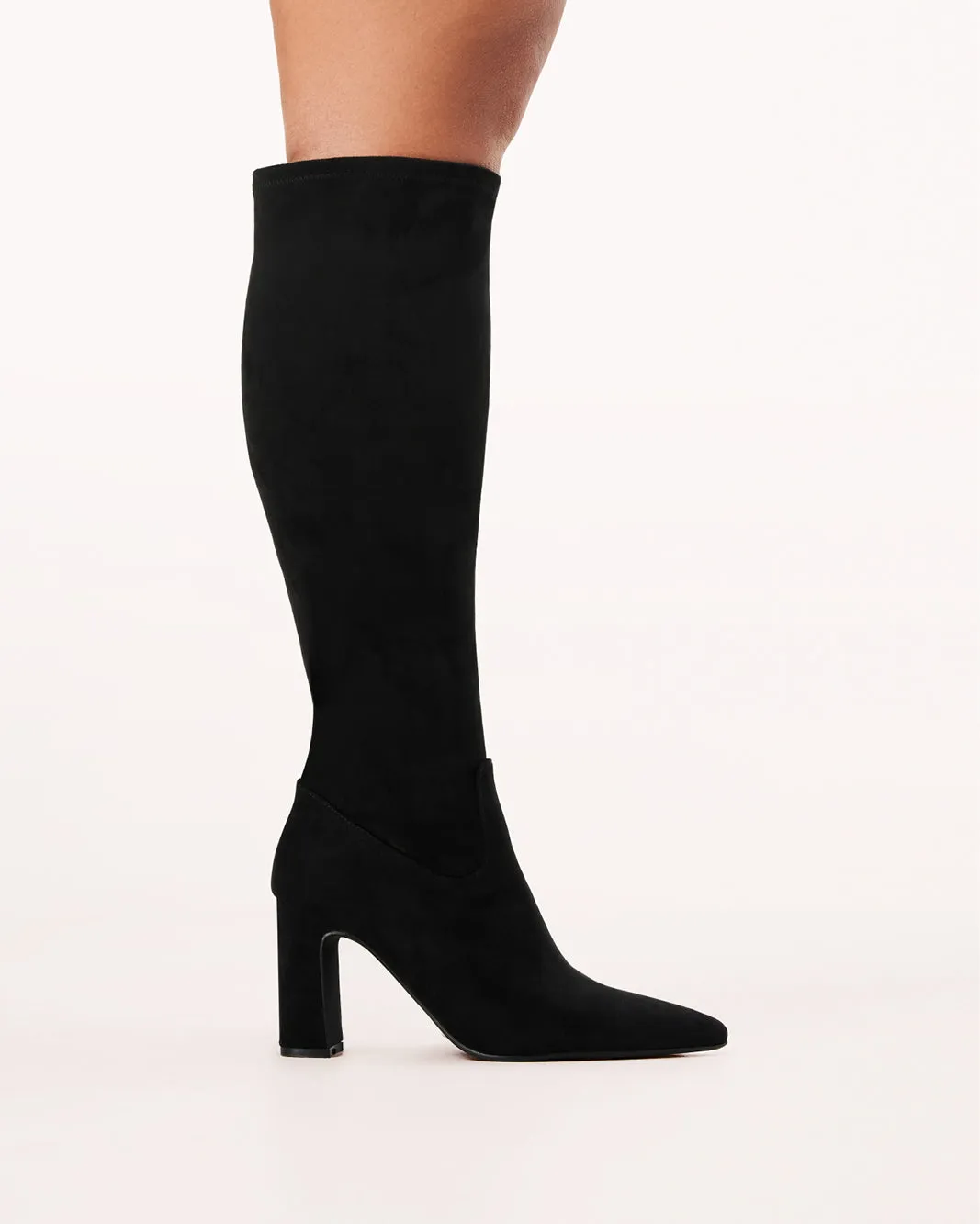 FREDDY CURVE - BLACK SUEDE