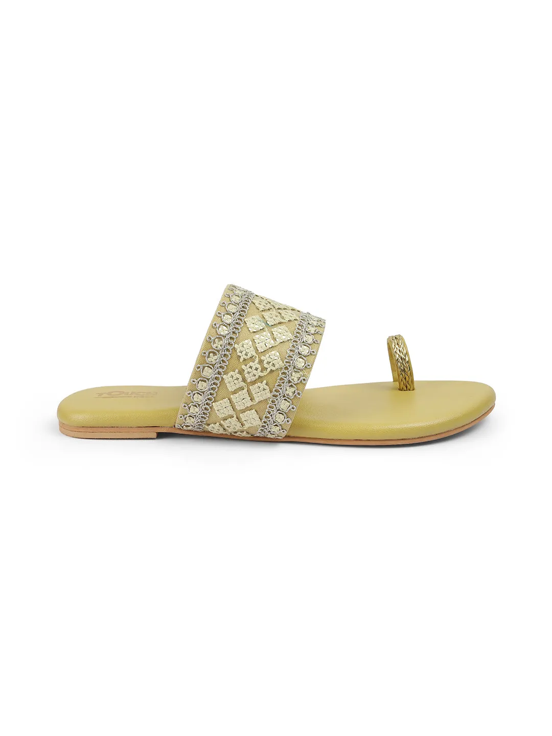 Golden Hour: Everyday Sandals Footwear