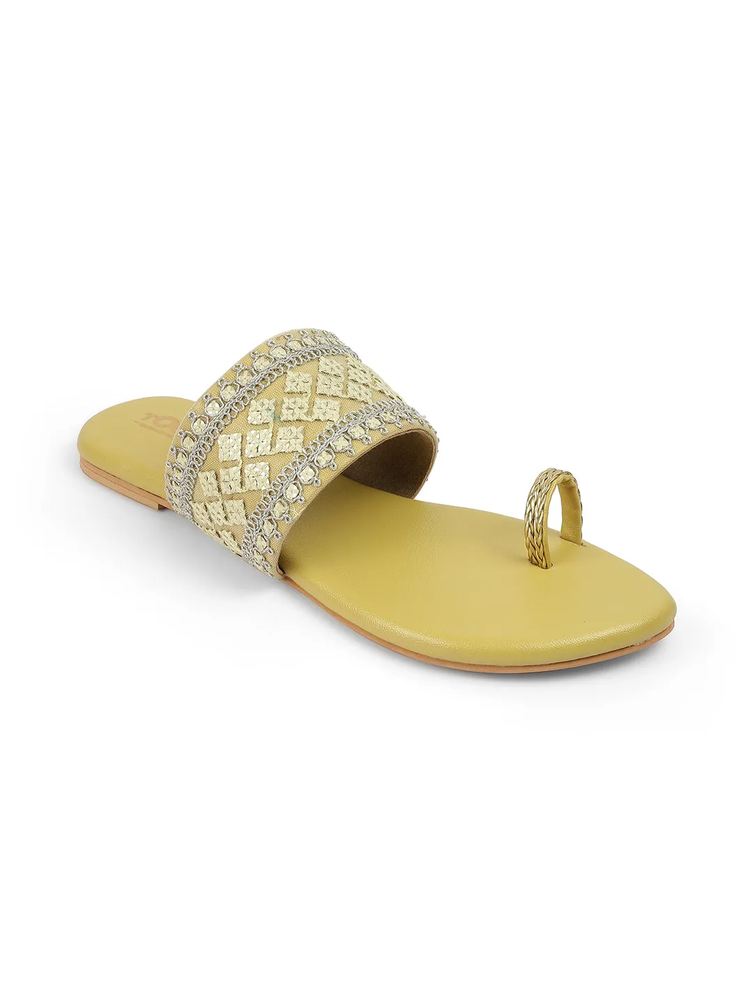 Golden Hour: Everyday Sandals Footwear