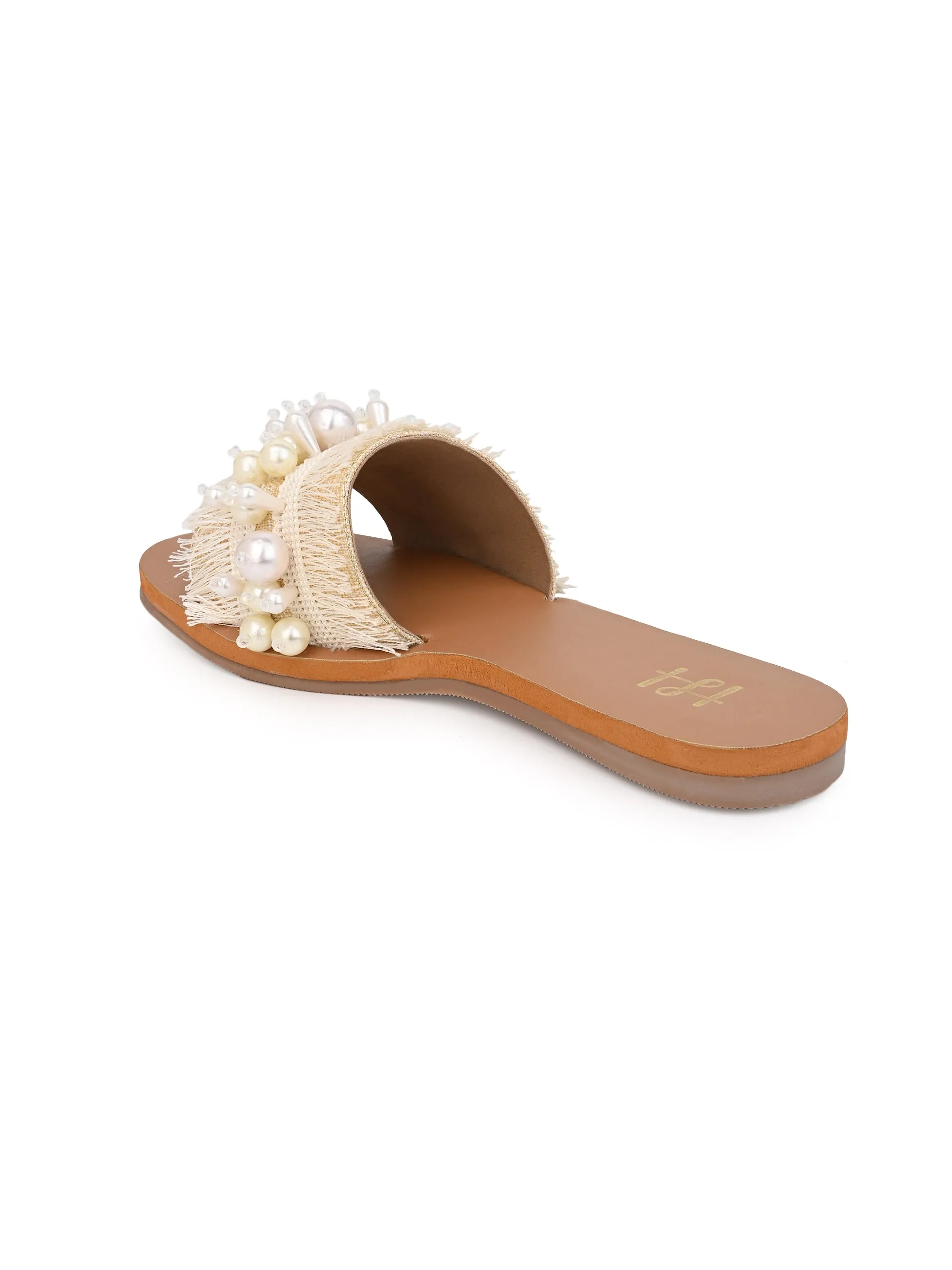 Hydes and Hues Women White Pearl Flats