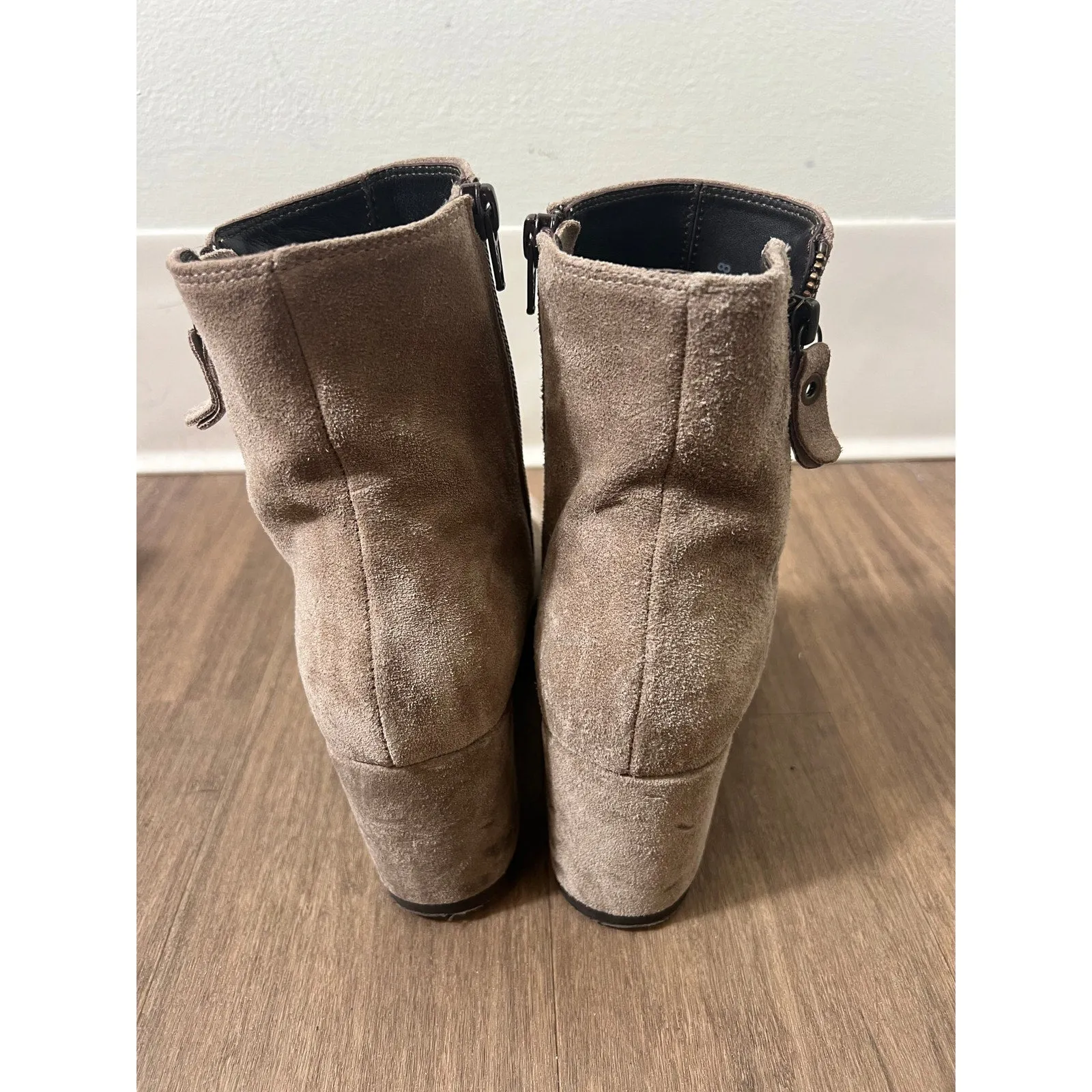 La Cabala Tan Heeled Booties Sz 38