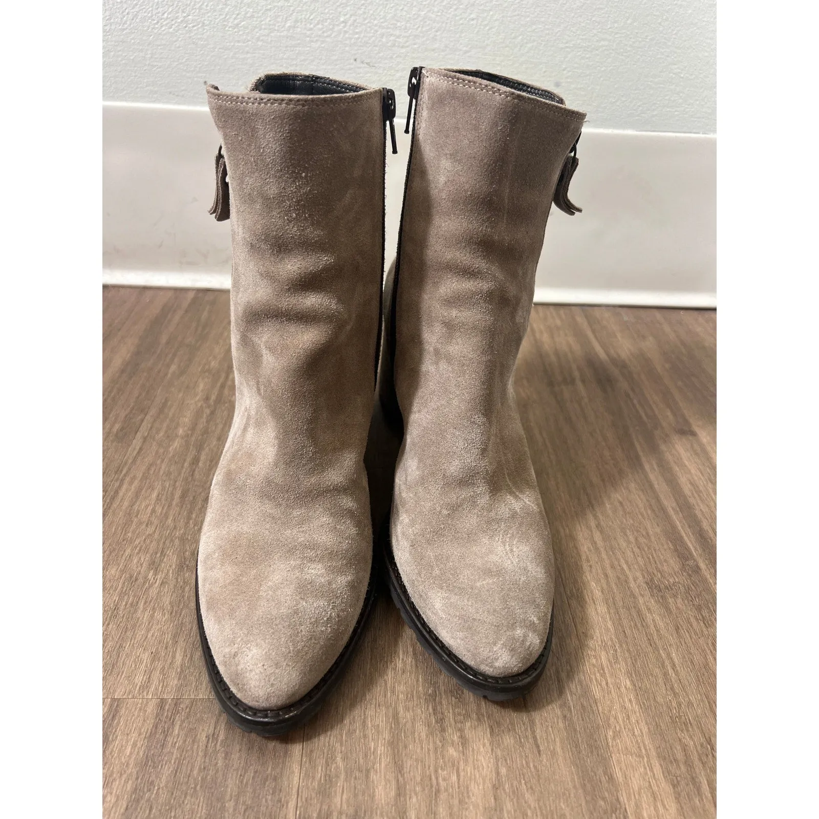 La Cabala Tan Heeled Booties Sz 38