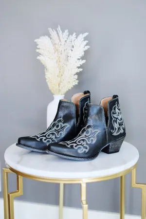 La Ponderosa Booties In Ebony