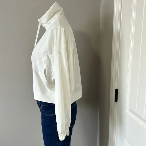 Lululemon In Depth Jacket Lace Antique White Sweat Wicking Full Zip Sz XS