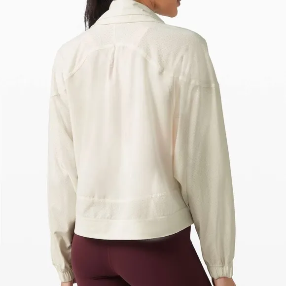 Lululemon In Depth Jacket Lace Antique White Sweat Wicking Full Zip Sz XS