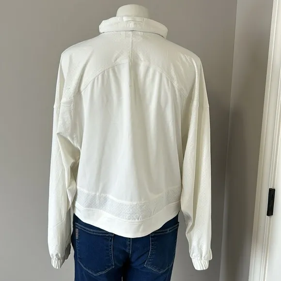 Lululemon In Depth Jacket Lace Antique White Sweat Wicking Full Zip Sz XS