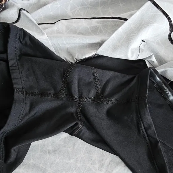 Lululemon Pace Rival Skirt II *4-way Stretch Sugar Crush Multi / Black Size 8