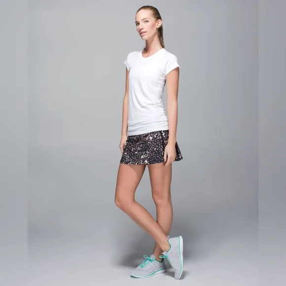 Lululemon Pace Rival Skirt II *4-way Stretch Sugar Crush Multi / Black Size 8