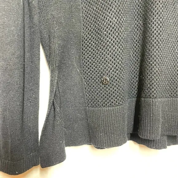 Lululemon Well Being Sweater Black M117