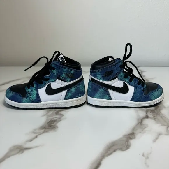 Nike Air Jordan 1 Retro Tie Dye Aurora Green Black White High Top Kids Size 8C