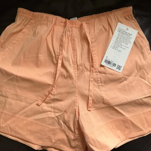 NWT lululemon Cotton-Blend Poplin High-Rise Short 4&quot; size:S color:peach Bellini