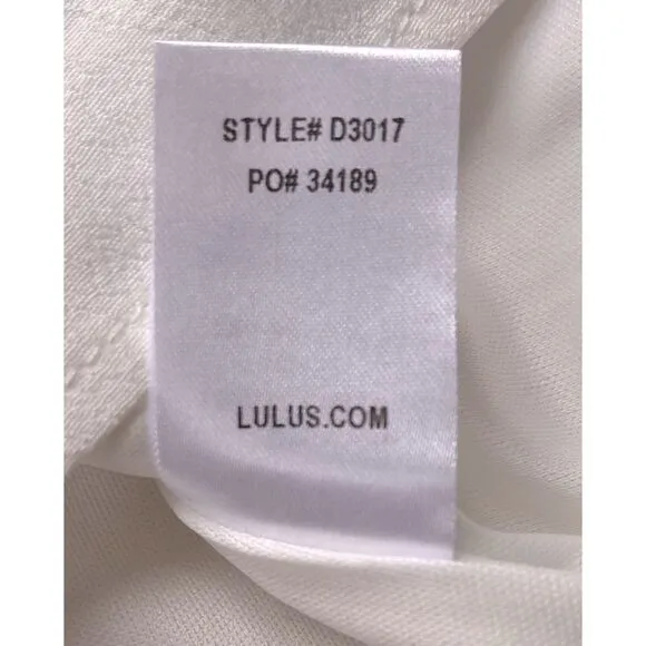 NWT Lulus Tale to Tell Blue and Ivory Embroidered ShiftDress, Size Small