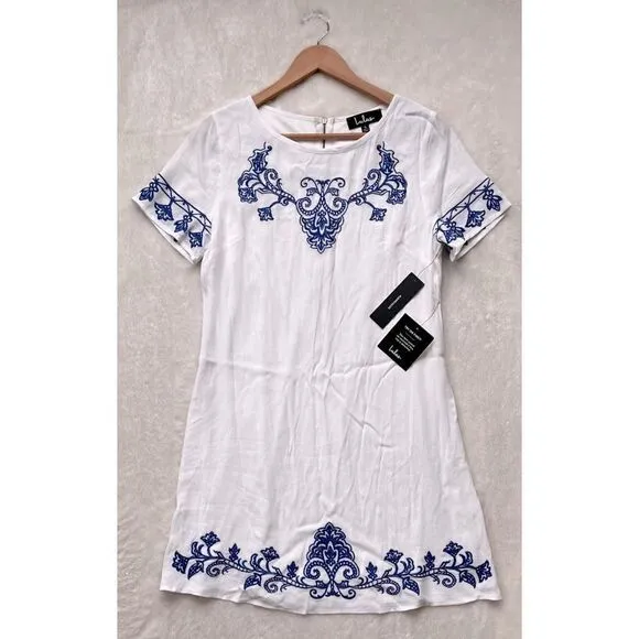 NWT Lulus Tale to Tell Blue and Ivory Embroidered ShiftDress, Size Small
