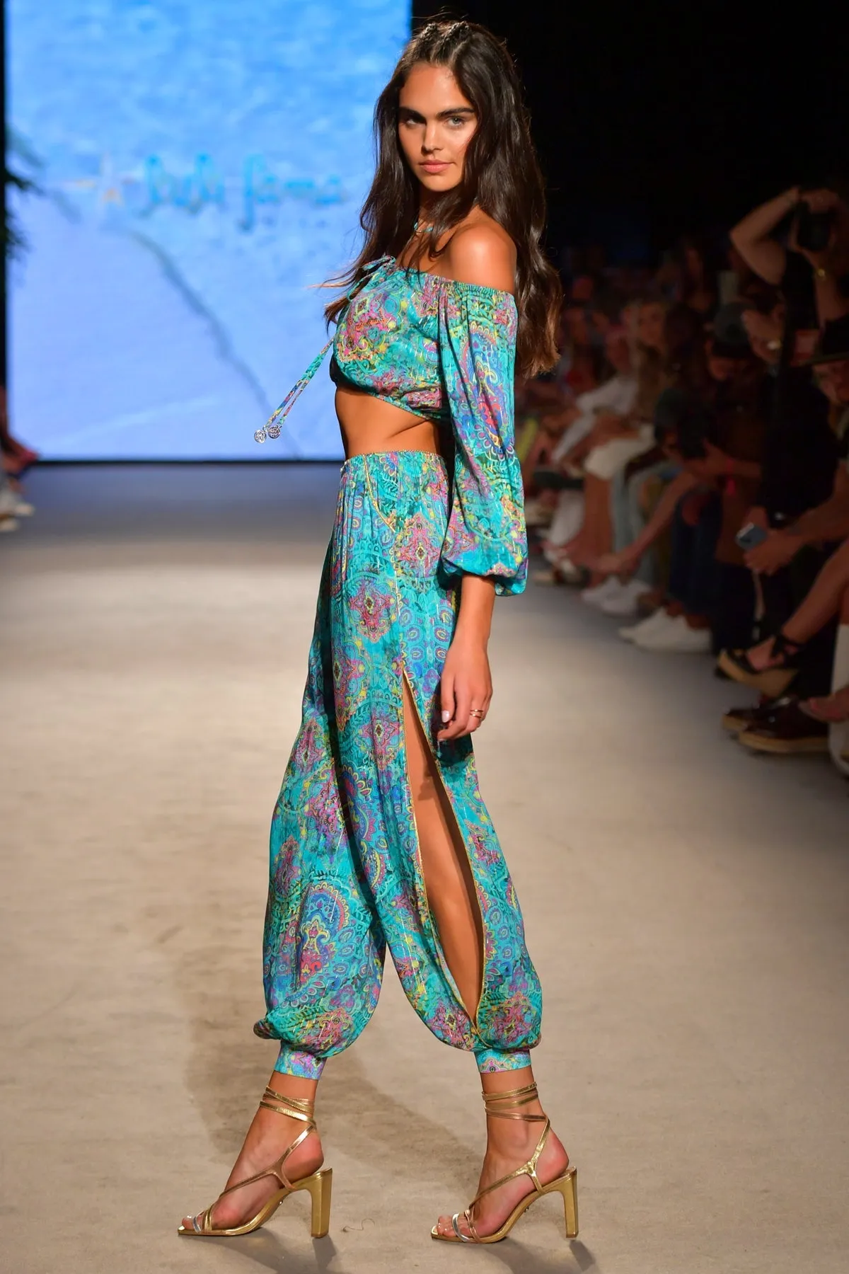 OCEAN BREEZE - Crop Top & Split Side Jogger Pant • Aqua Runway