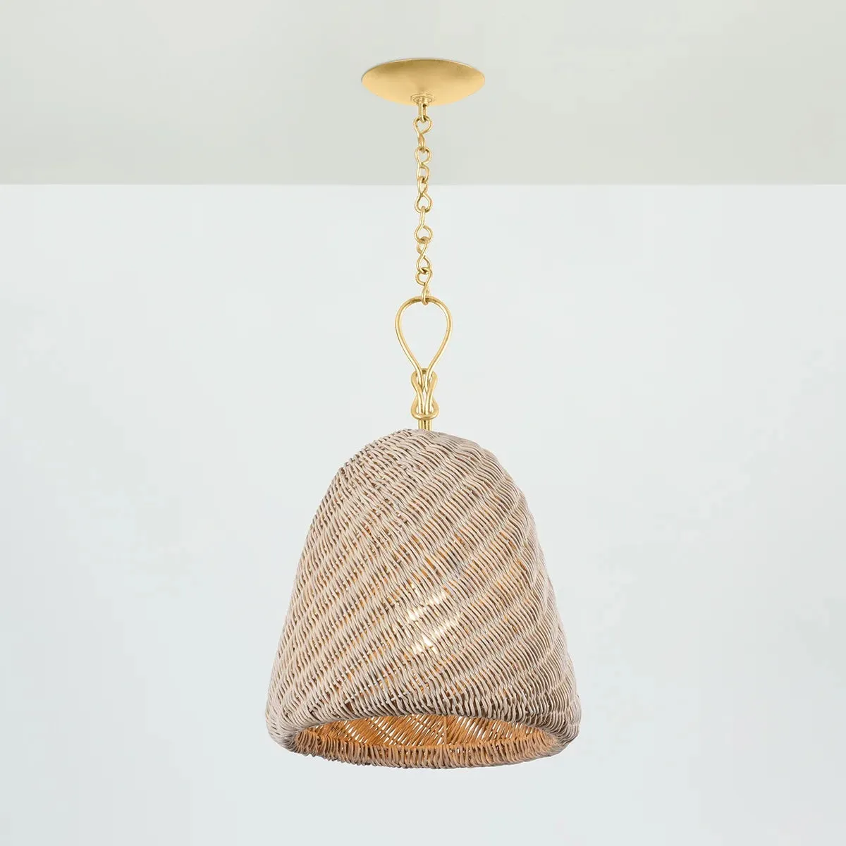 Reina Pendant