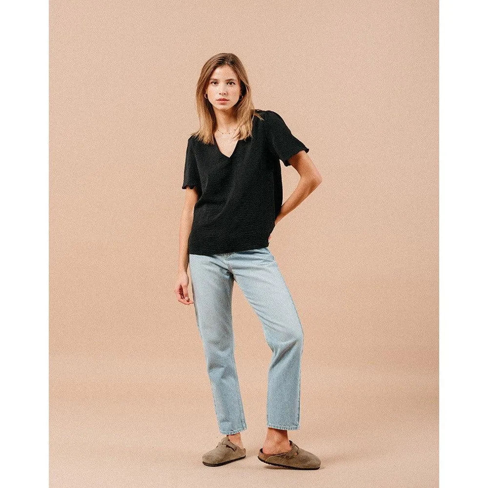 SCALLOPED TOP