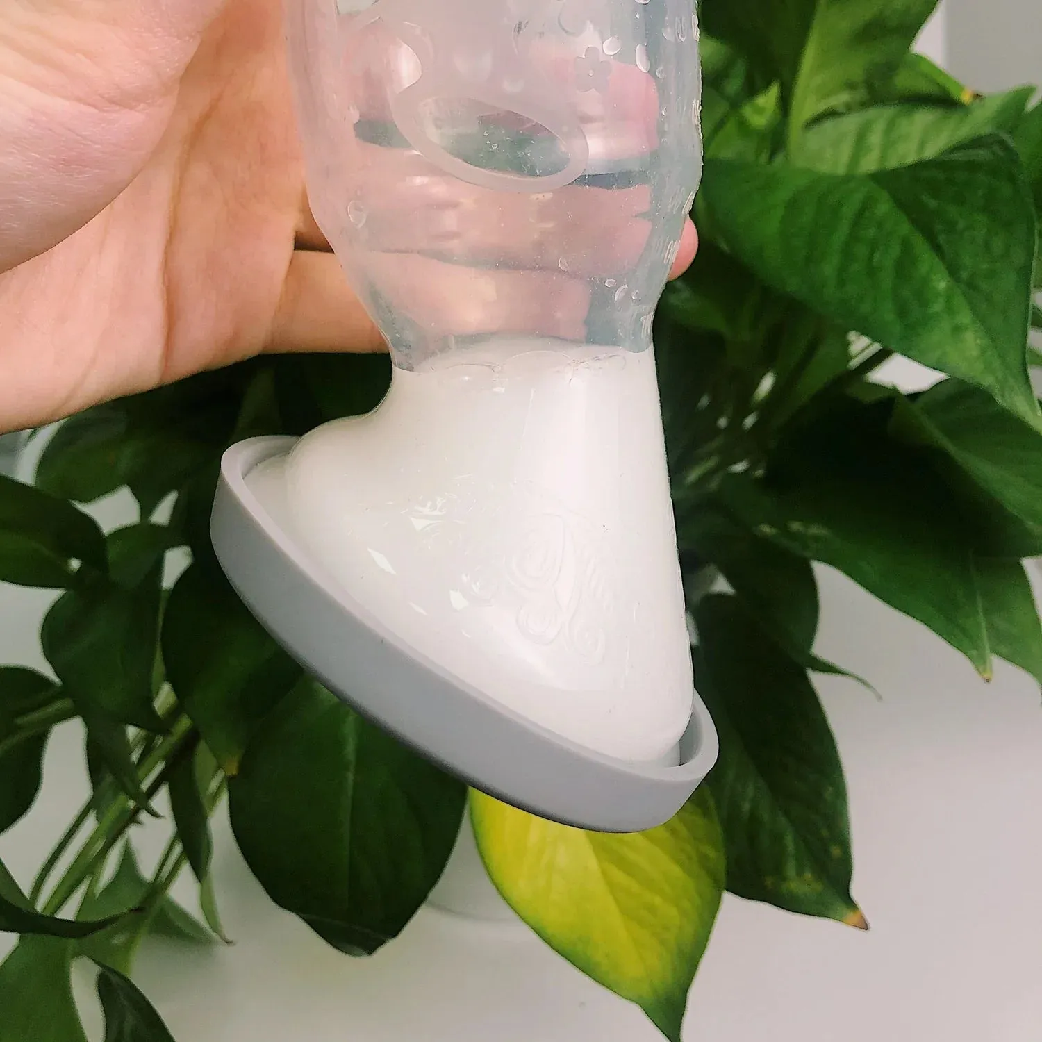 Silicone Breast Pump with Suction Base & Silicone Cap Gift Box (Generation 2 100ml)