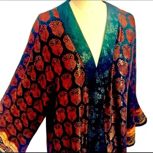 Silky Orange &amp; Black Robe