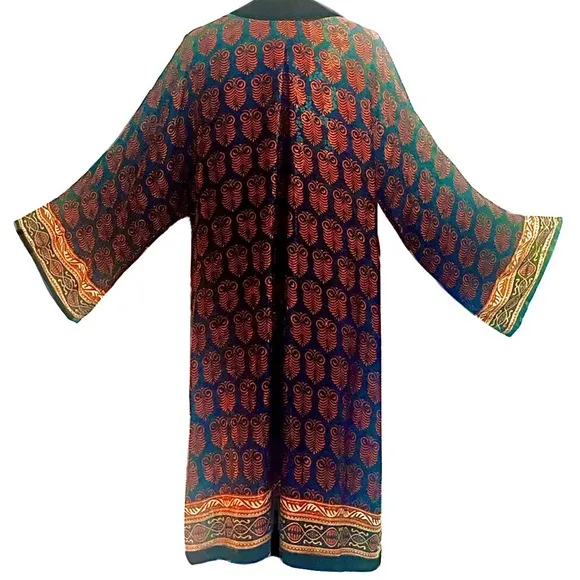 Silky Orange &amp; Black Robe