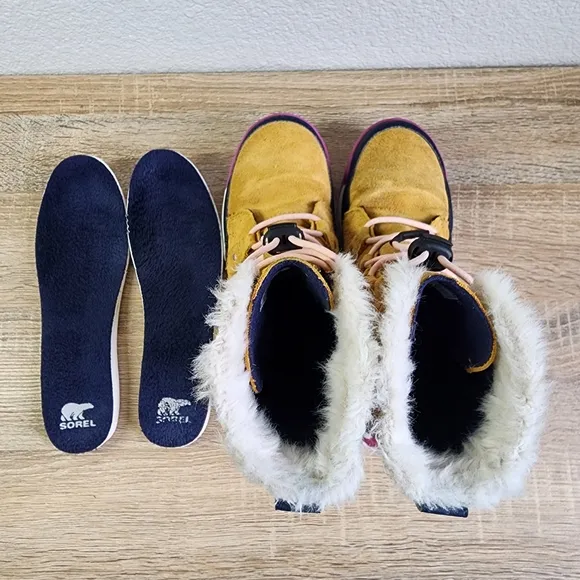 SOREL Kids' Whitney II Joan Lace Suede Faux Fur Snow Boot Big Girl 4