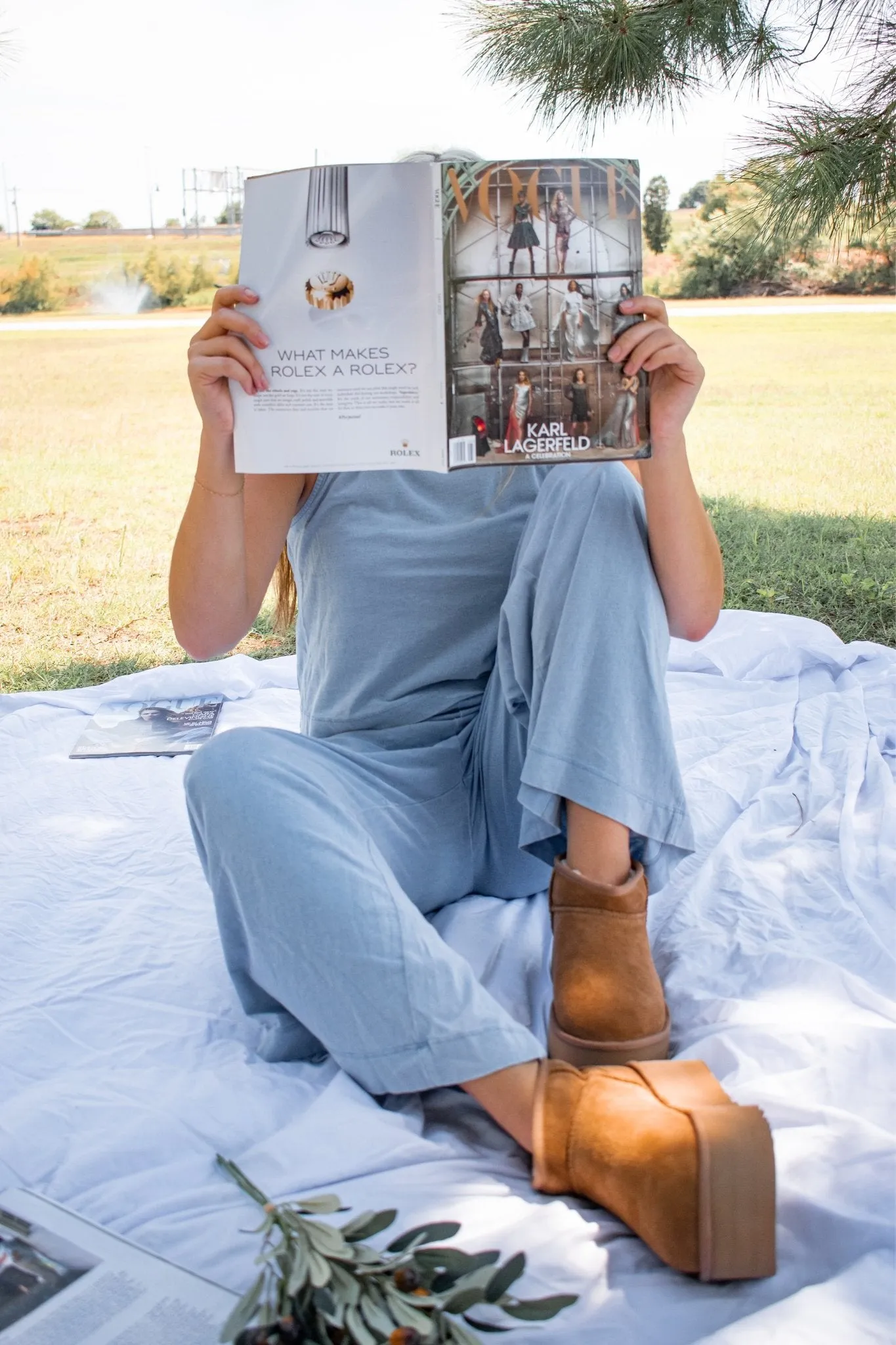 UGG: Classic Ultra Mini Platform in Chestnut