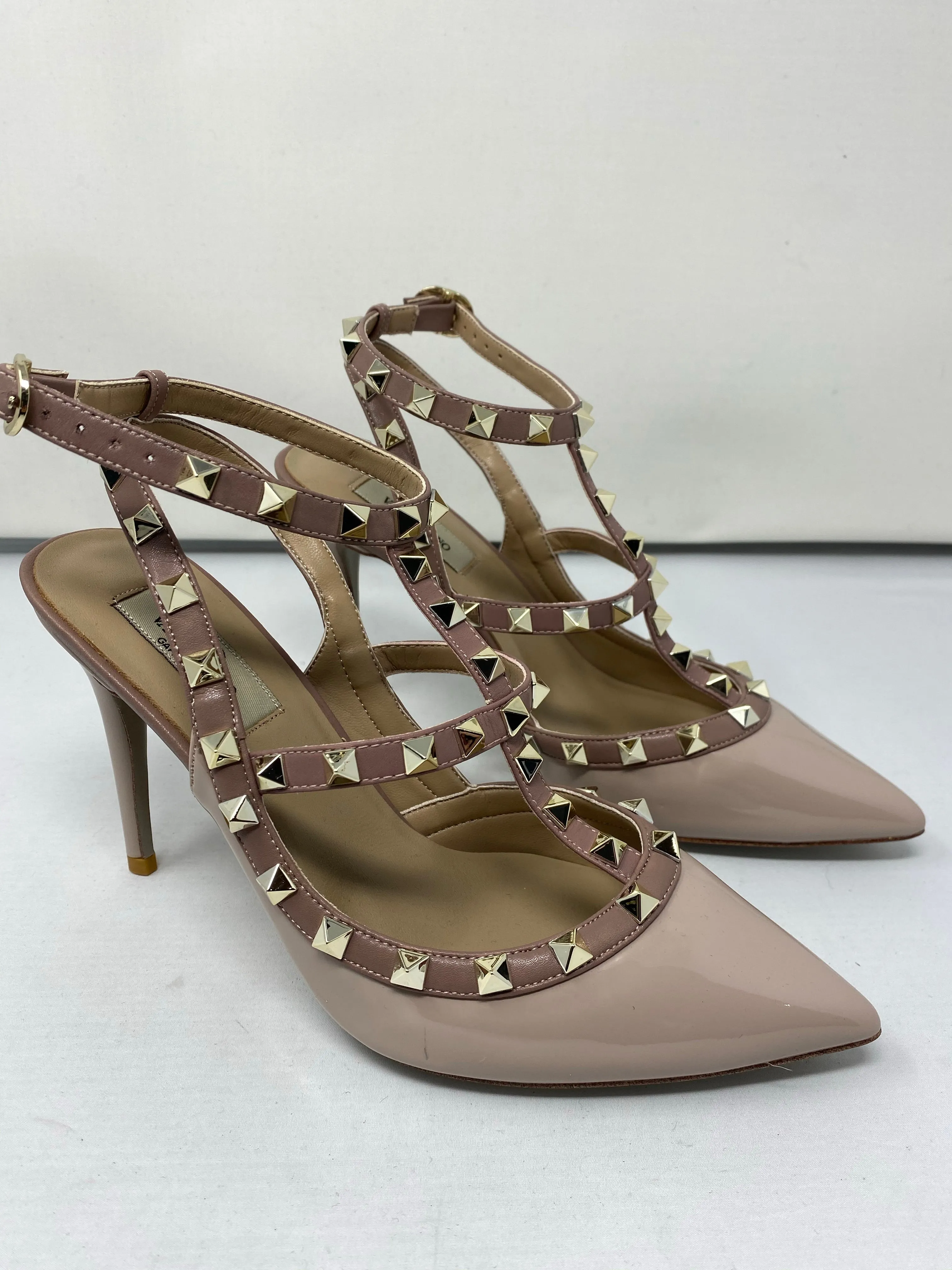 Valentino Two Toned Neutral Rockstud with Gold Hardware