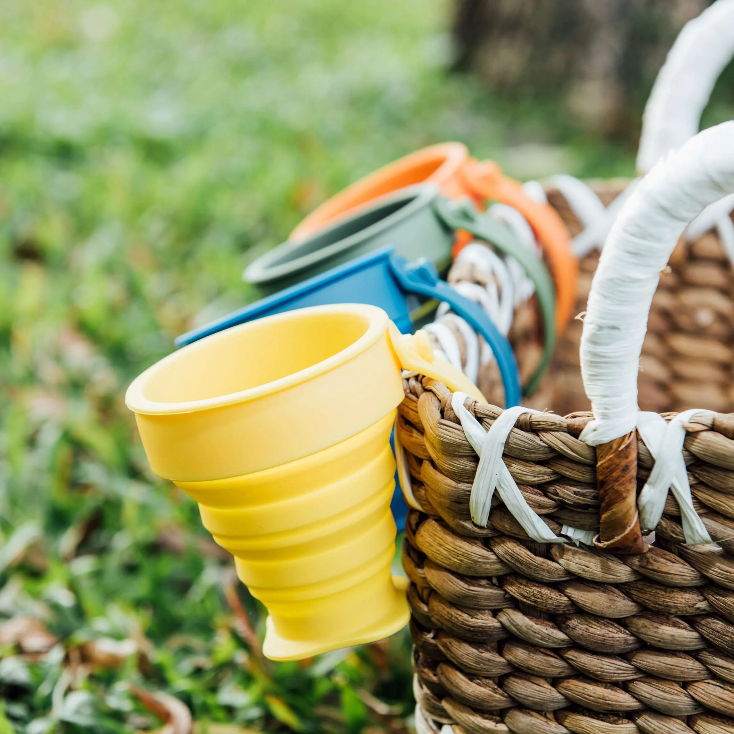 WEMUG On-the-go Foldable Sili Cup with reusable Tyvek bag